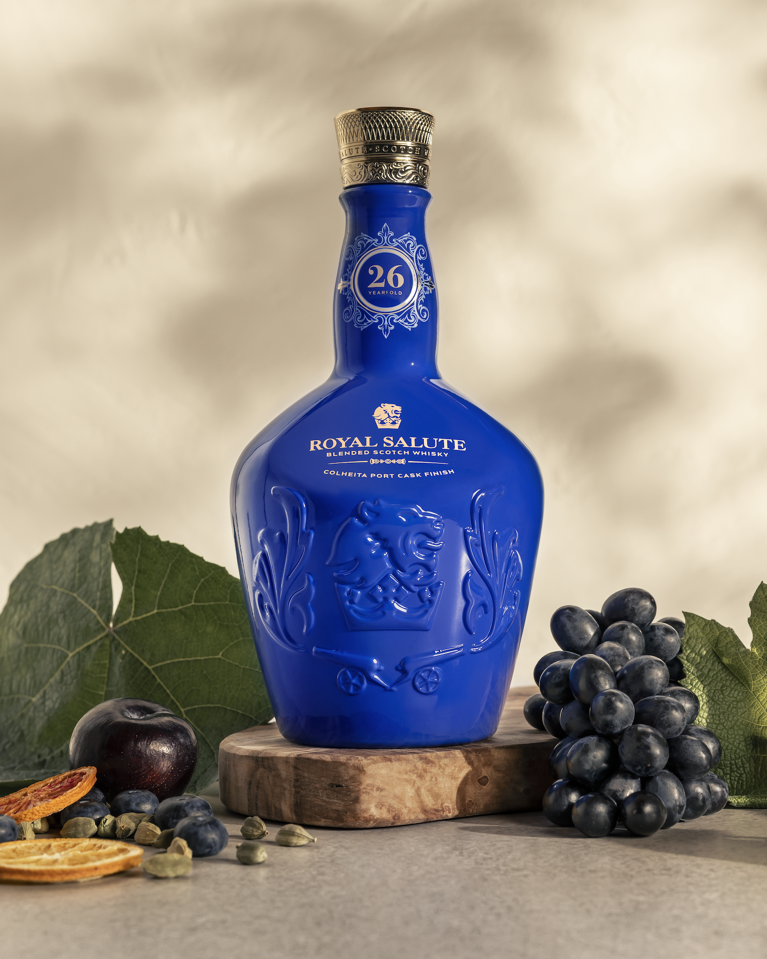 Packshot_26yr old Colheita port cask finish lifestyle shot